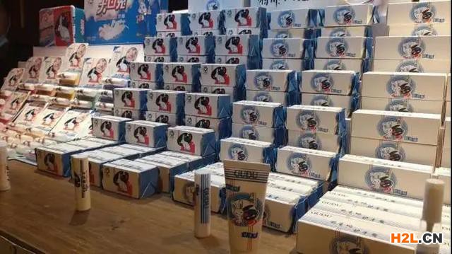 “大白兔”還是“人白免”？小心買到山寨版大白兔唇膏！